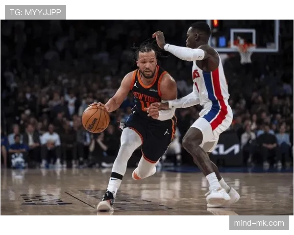 布伦森无球跑动制造错位，高效输出改变尼克斯进攻结构